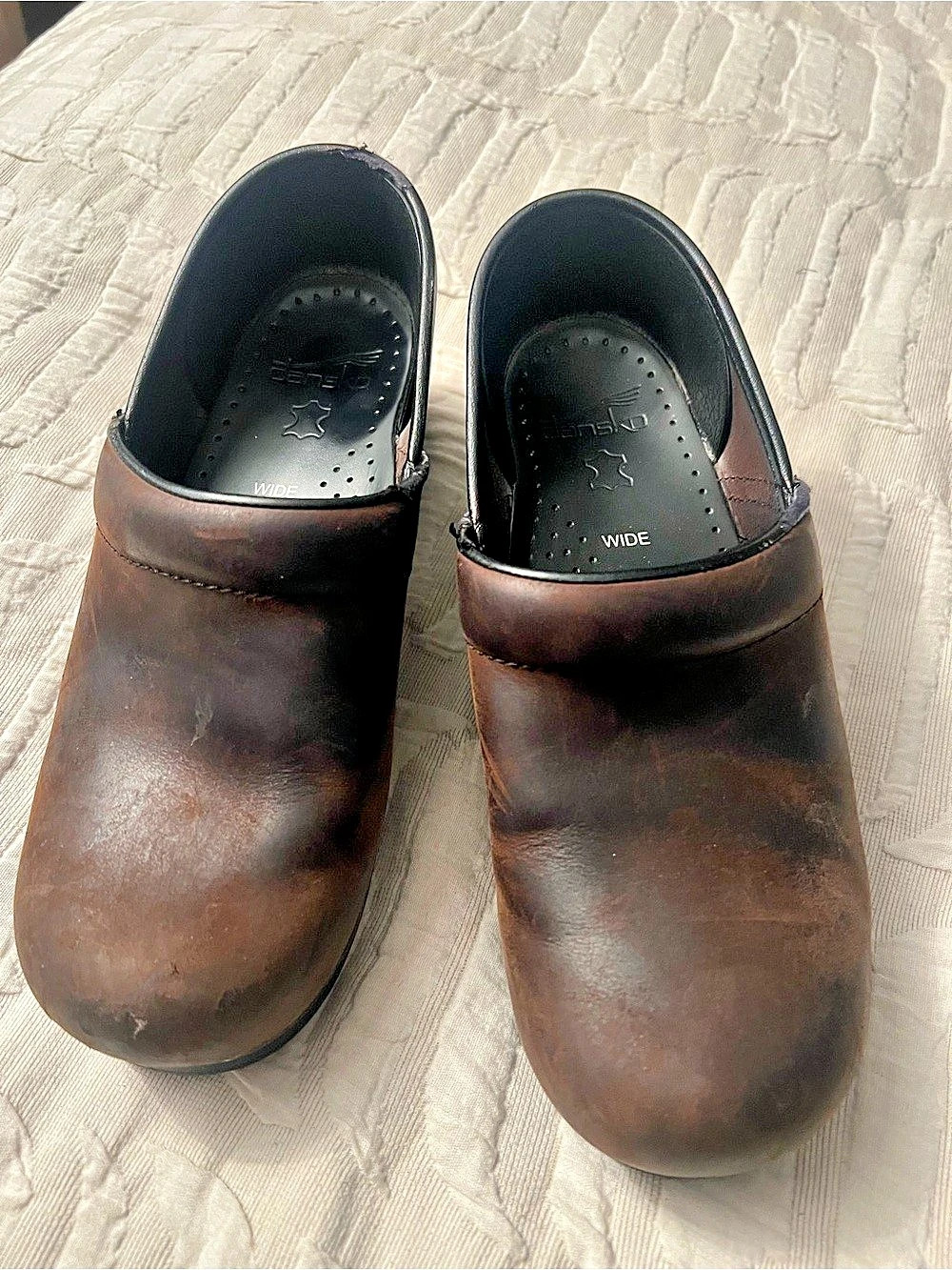 Dansko Professional Oiled Leather Clog Brown Clogs EU 38 Wide
